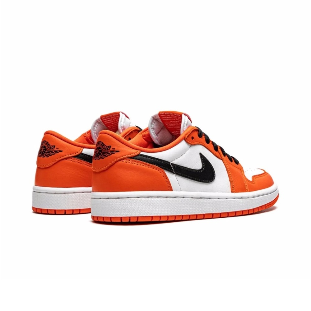Air Jordan 1 low top in Starfish, size 7.5 W